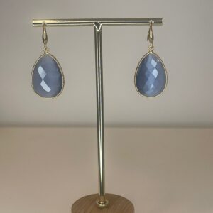 093b9ccc-a0a9-4b13-9572-3874273f8a28-1.jpg paarse hangers