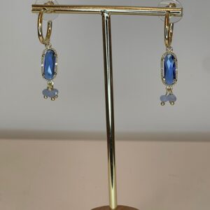 oorbel gouden hanger met blauwe steen