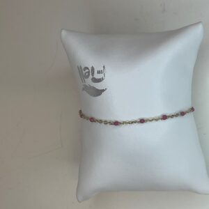 2bd97080-4972-4b61-95c1-77b6967a1a77.jpg fijne armband met roze bolletjes