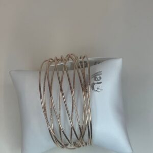 5847a232-41ff-42fb-9b0c-52896805ee01.jpg armband rose