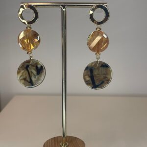 5a3e9db1-9f91-4e16-99ab-f5440f9bd1e9.jpg lange bruine hangers