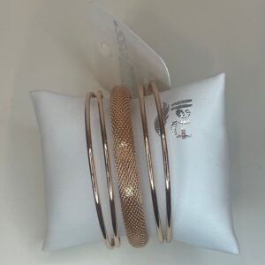 6ec55b43-3913-4fc7-9e15-51b803d055fd.jpg armband rose