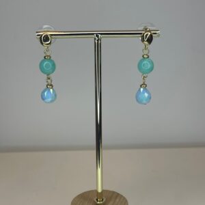 788bb0aa-cd19-45dc-bf42-e036b529f50a.jpg oorbel groene kralen