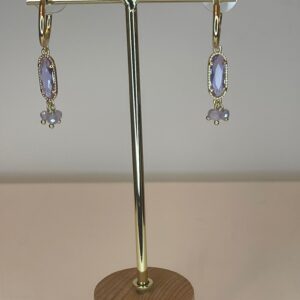 oorbel gouden hanger met lichtpaarse steen