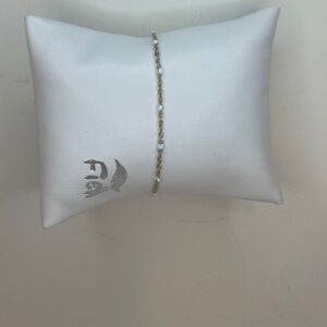 8e082c7b-8107-491d-a4be-9d52b0f97874.jpg fijne armband met kleine witte bolletjes