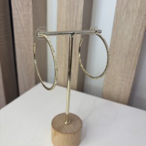 grote gouden ringen met steentjes