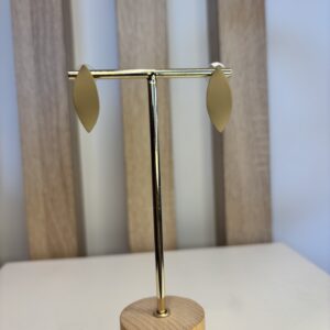 oorbel beige blaadjes