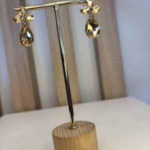 oorbel hanger met beige