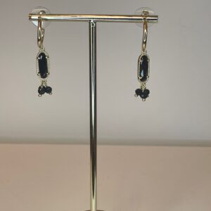 oorbel goud met zwarte hanger