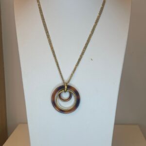 ef50e26c-e0c6-418d-9a7a-e7f55307c145.jpg gouden bruine ketting met cirkel
