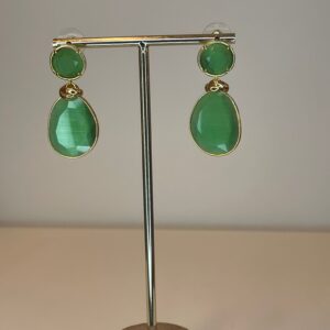 fce89b41-5645-4850-9189-4dffb4096414.jpg oorbel groen hanger cat eye stone