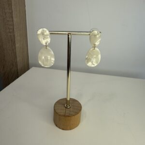 IMG_6793.jpeg oorbel beige hanger