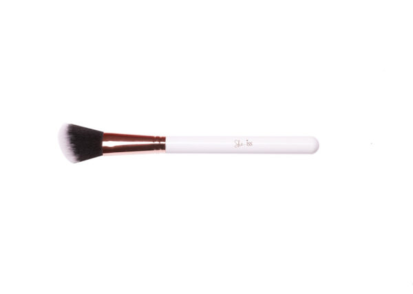 she iss blush brush